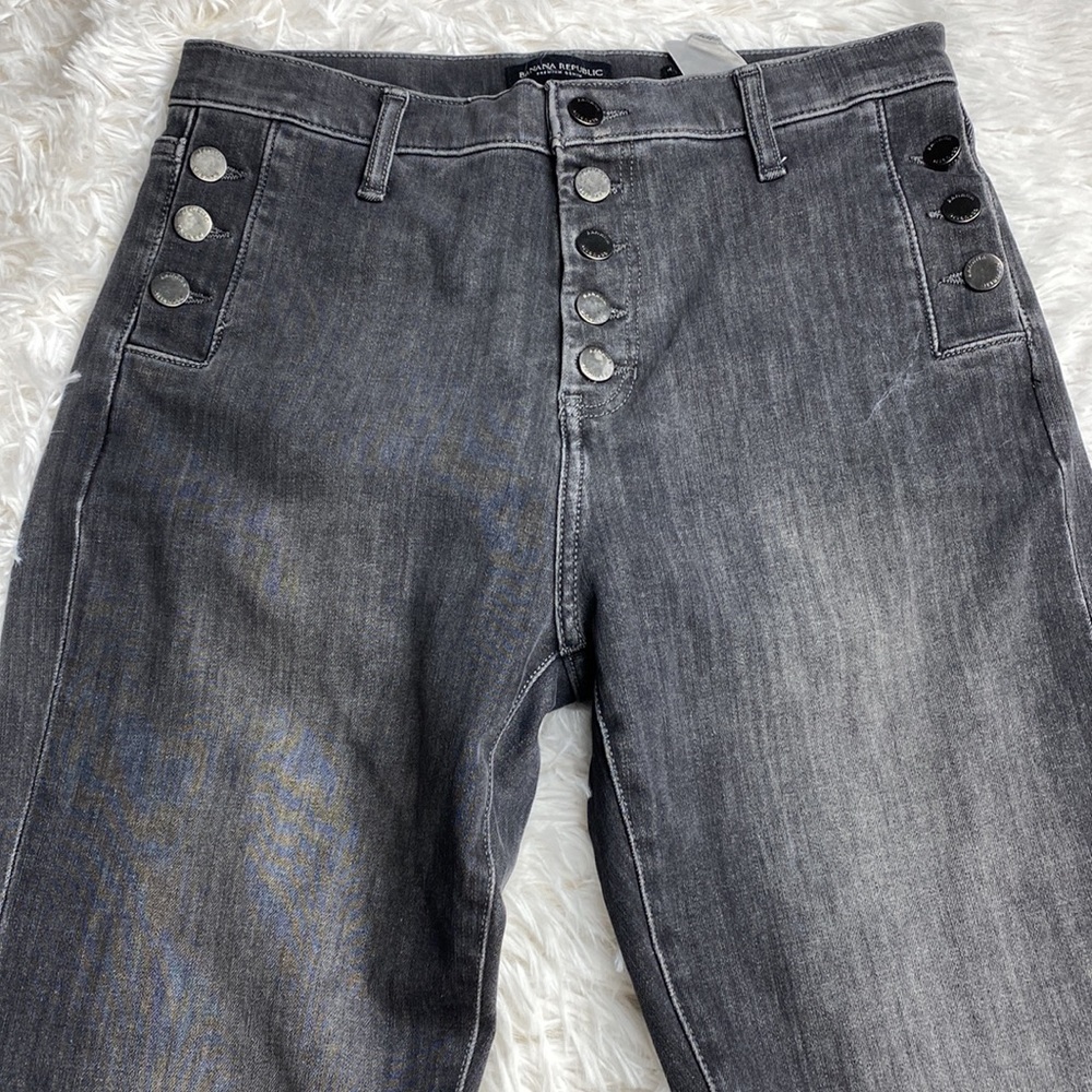 Banana Republic high rise skinny jean button up 28